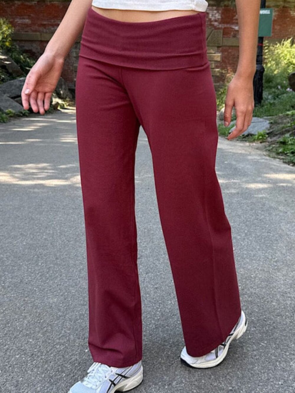 *NWT* Brandy Melville Priscilla Pant - Burgundy